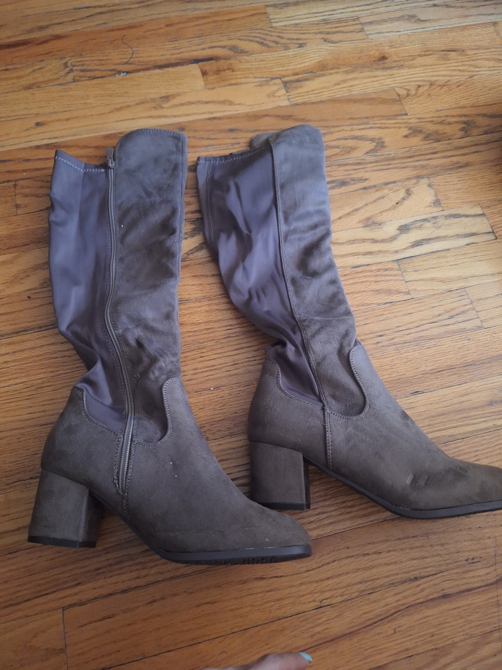 Dream Pairs Gray Knee-High Suede Block Heel Boots